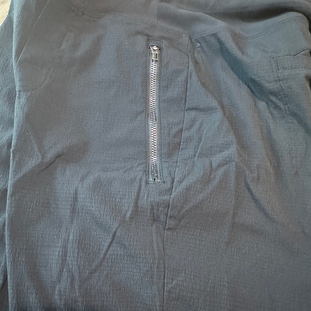 Athleta High-Rise Pant/Jogger Size 0P Black - Picture 12 of 13